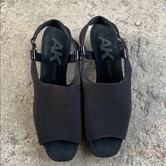 Anne Klein Shoes - Picture 2 of 8